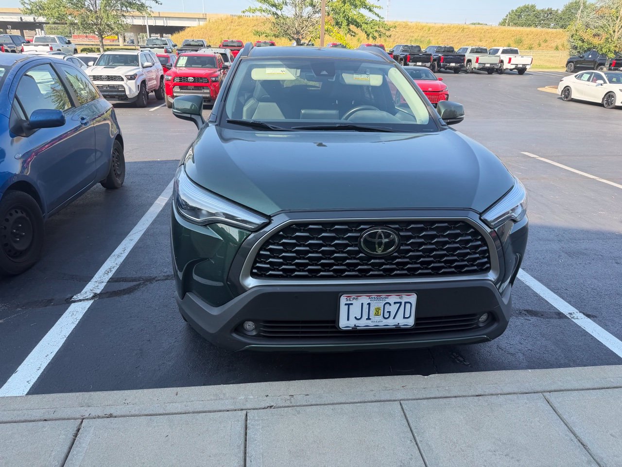 Used 2022 Toyota Corolla Cross XLE SUV