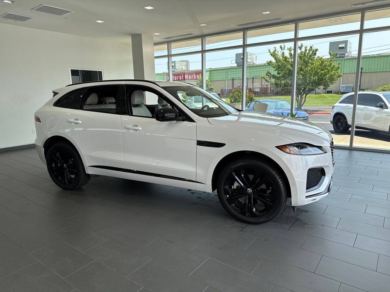 2025 Jaguar F-PACE