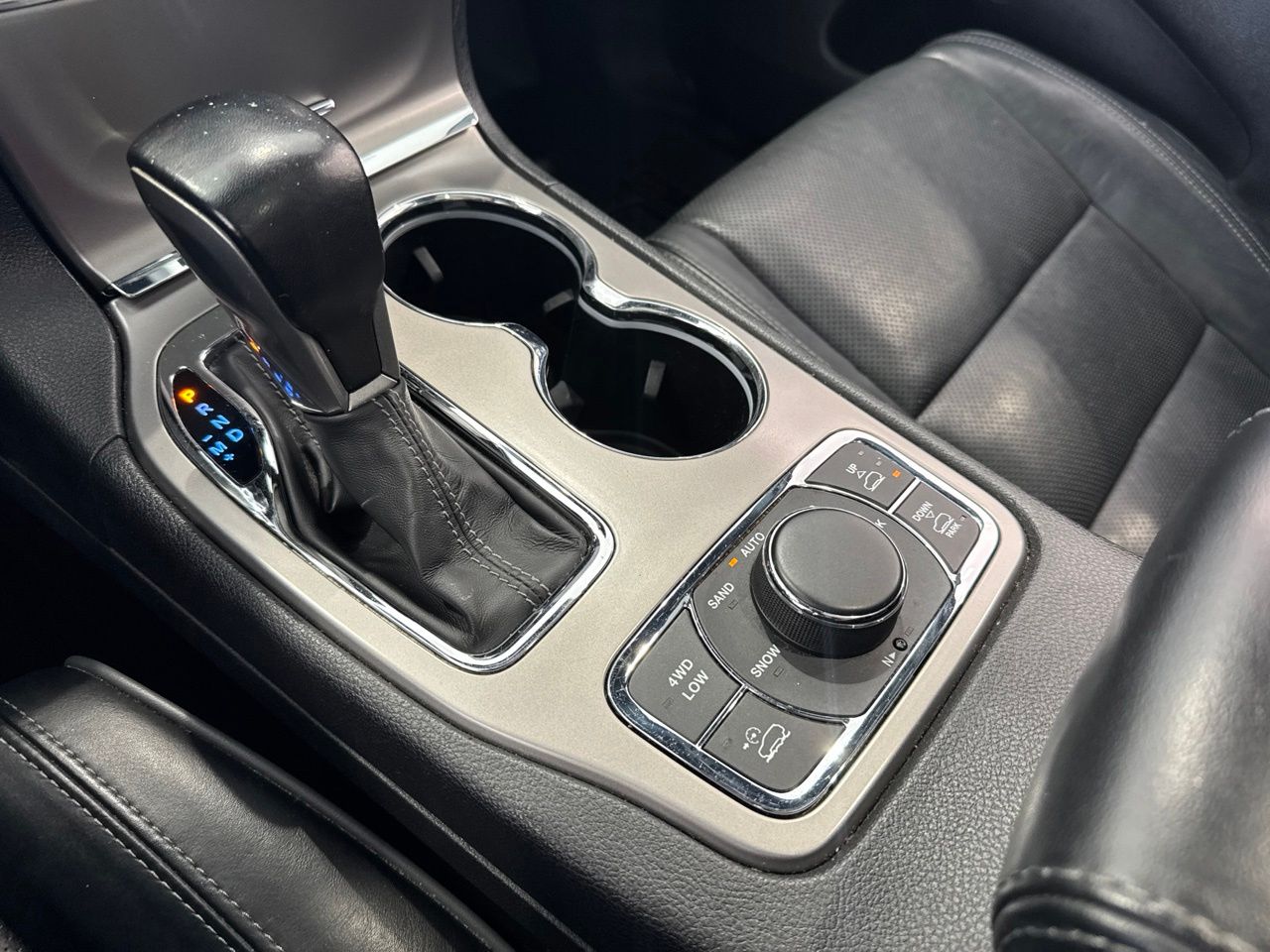 2021 Jeep Grand Cherokee Overland - Photo 27