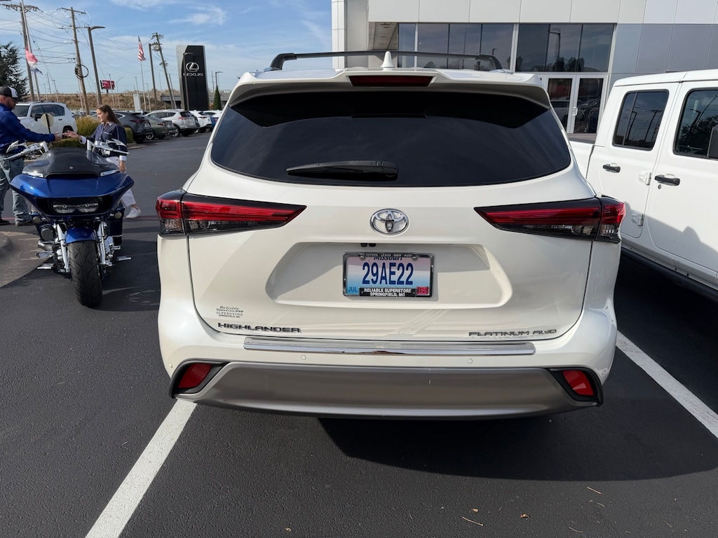 Used 2021 Toyota Highlander Platinum SUV