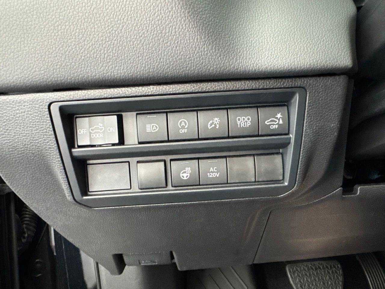 2026 Toyota Tundra Limited - Photo 36