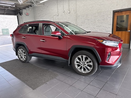 2019 Toyota RAV4 Limited SUV