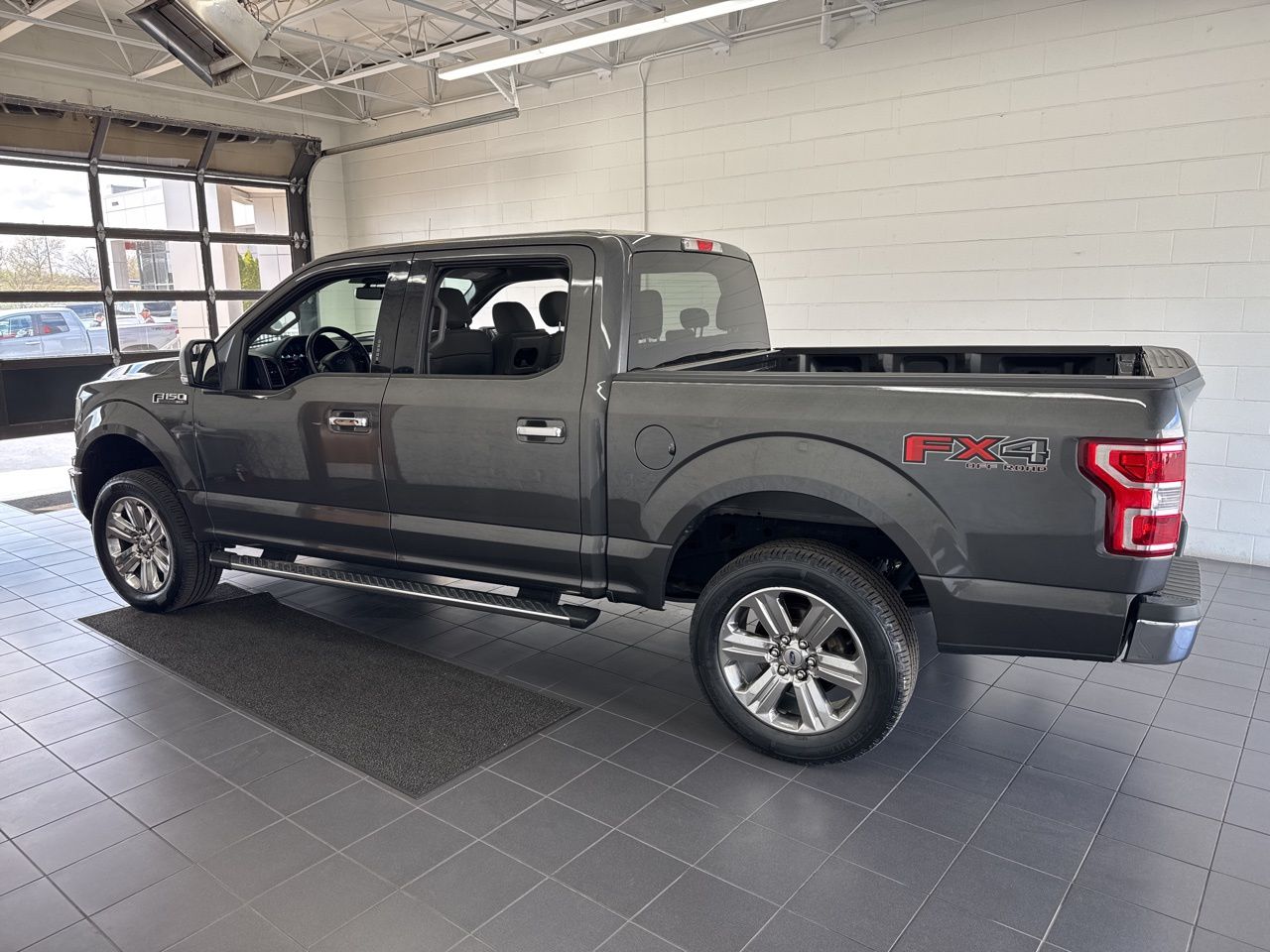 View vehicle photo 5