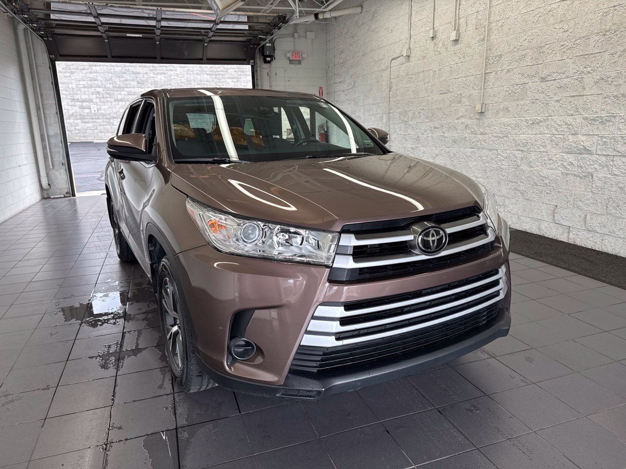 Certified 2017 Toyota Highlander LE SUV