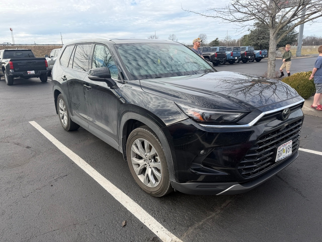 2024 Toyota Grand Highlander Limited's photo