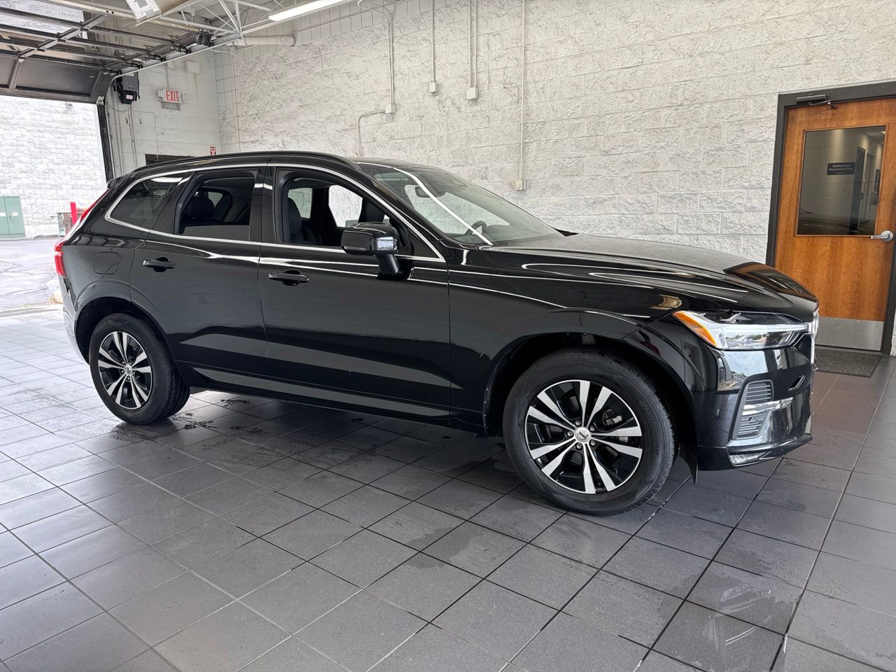 2023 Volvo XC60 B5 Core AWD