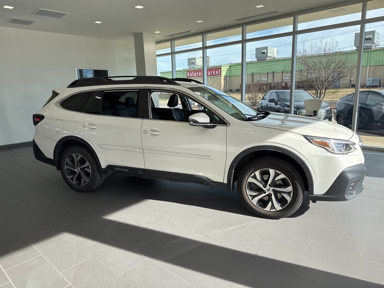 2020 Subaru Outback Limited's photo