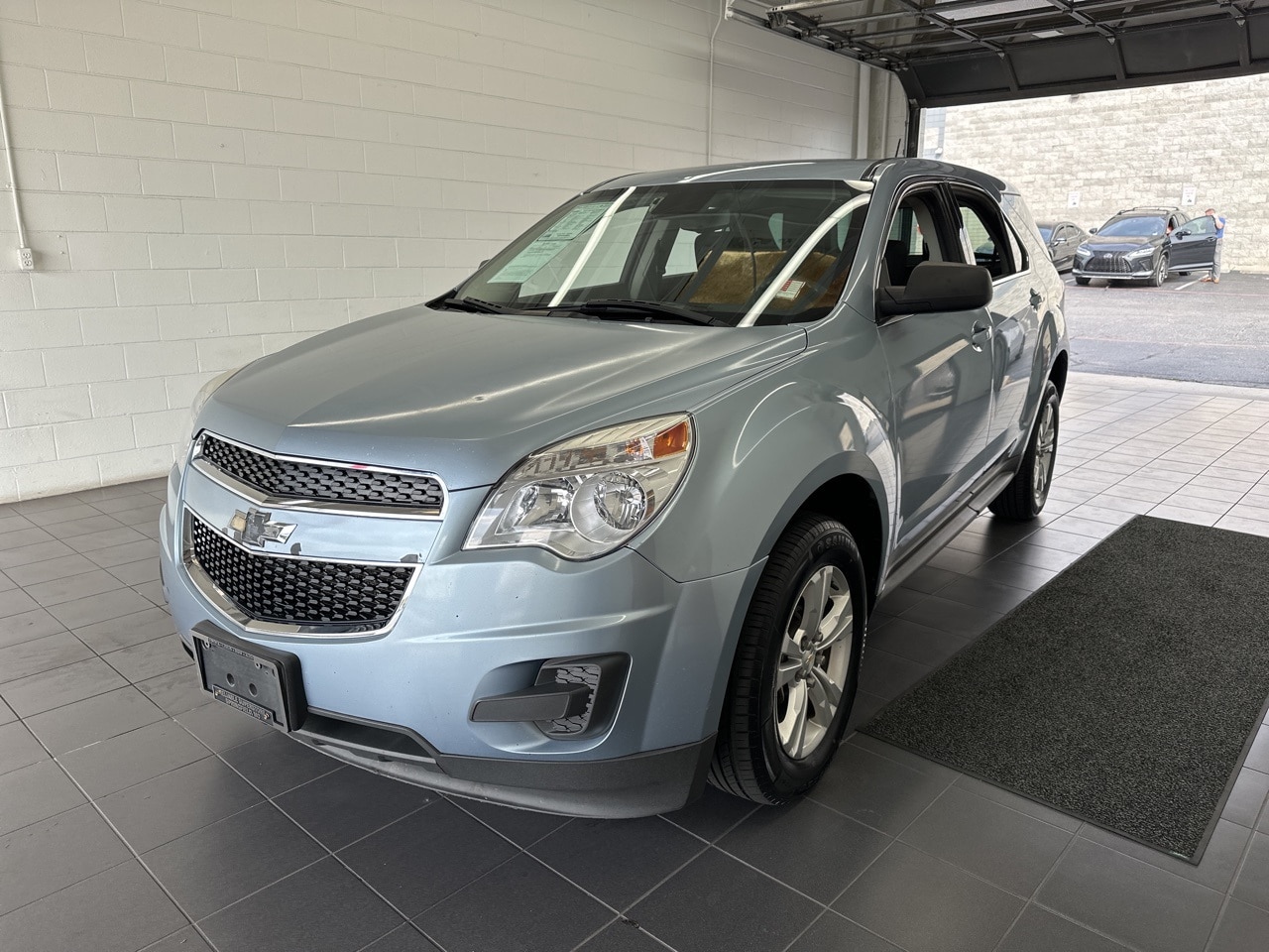 Used 2014 Chevrolet Equinox LS with VIN 2GNFLEEKXE6199329 for sale in Springfield, MO