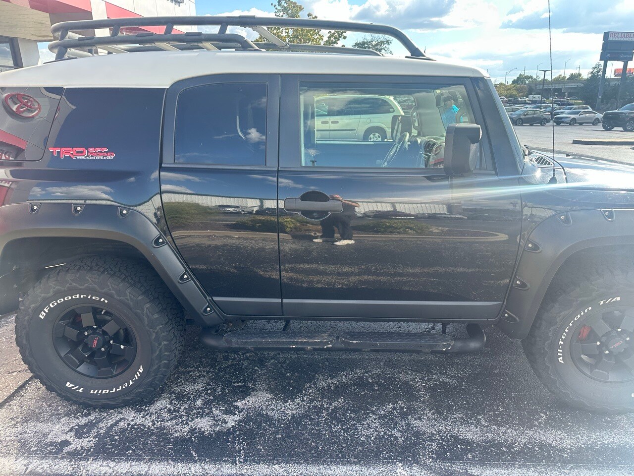 2012 Toyota FJ Cruiser Base photo 2