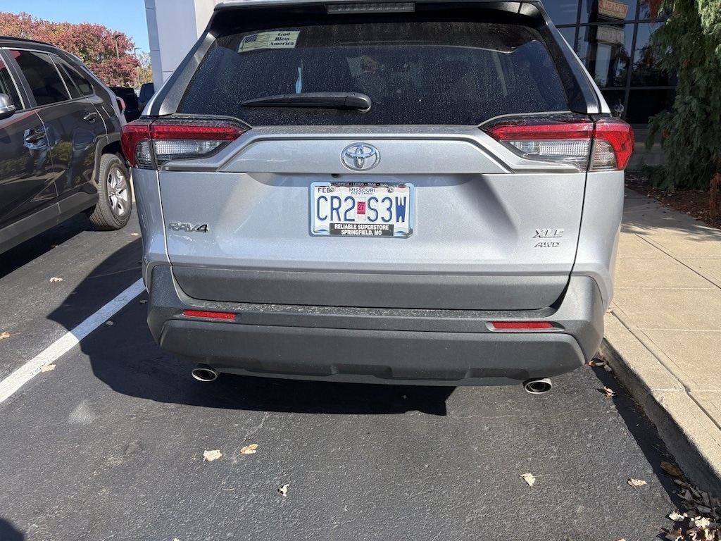 Used 2021 Toyota RAV4 XLE SUV