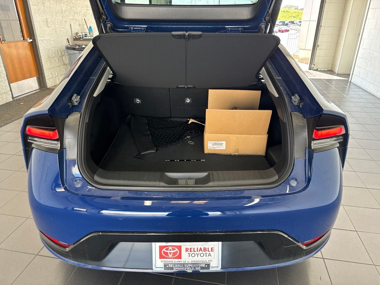 2026 Toyota Prius Plug-in Hybrid XSE Premium - Photo 9