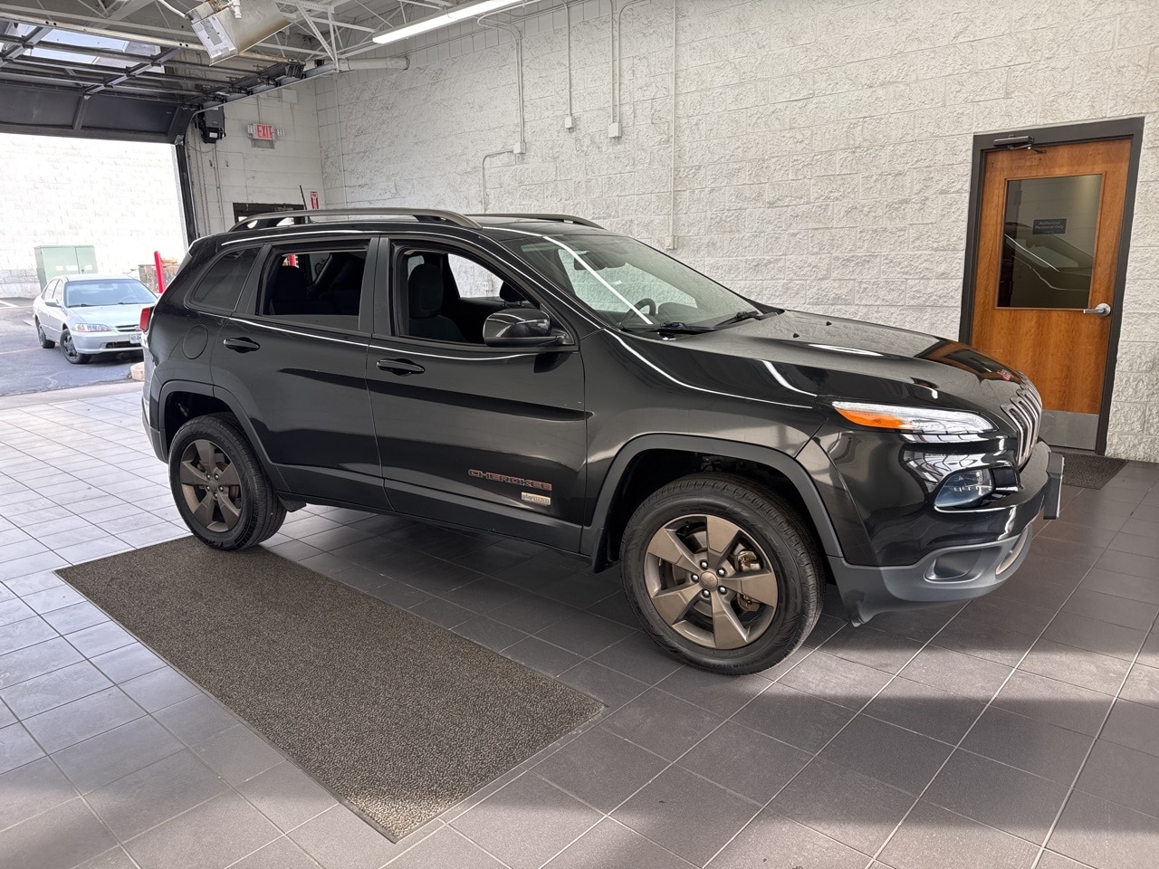 2016 Jeep Cherokee 75th Anniversary
