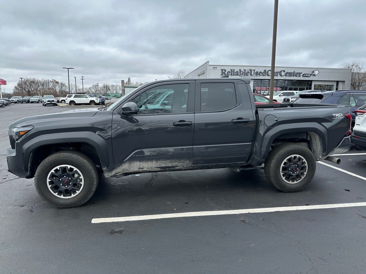 2024 Toyota Tacoma TRD Off-Road photo 4