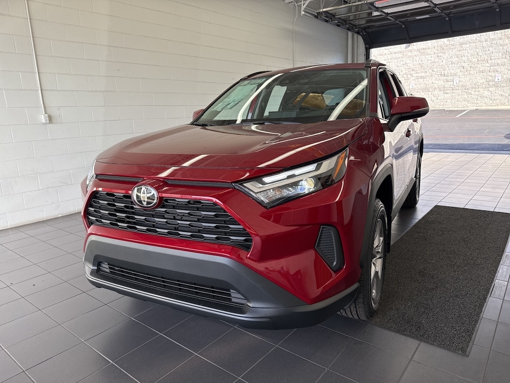 New 2025 Toyota RAV4 XLE SUV