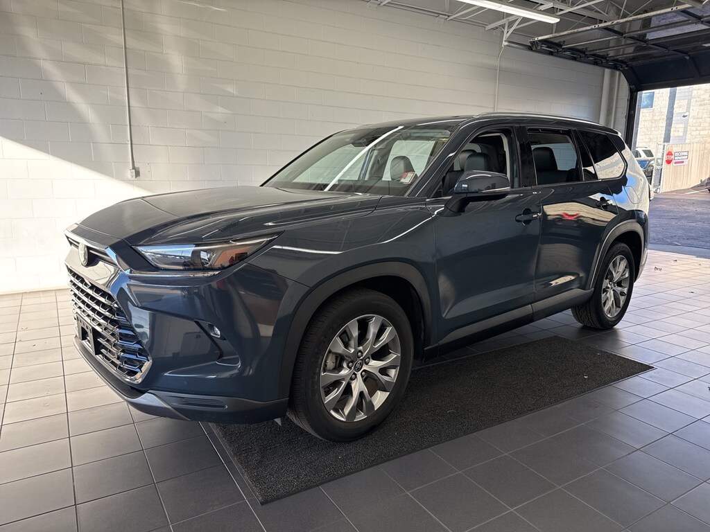 Used 2025 Toyota Grand Highlander Limited SUV