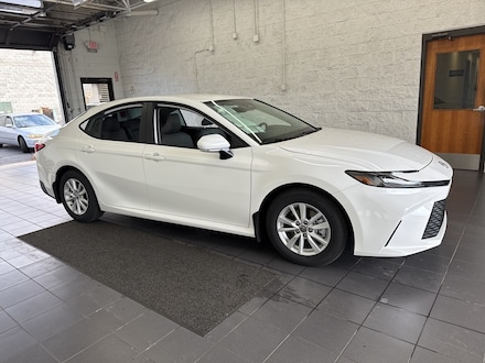 2025 Toyota Camry LE Sedan