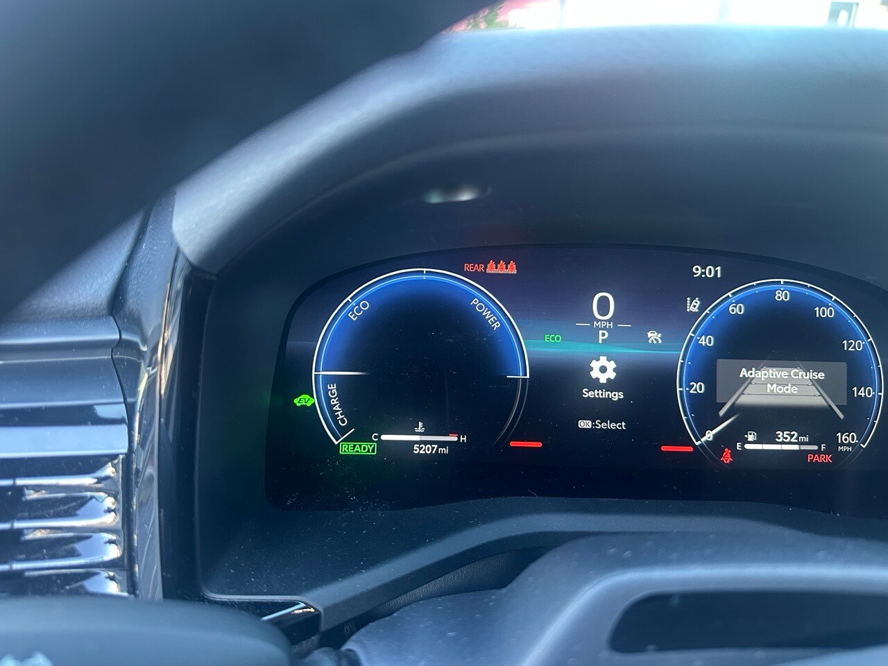 2025 Toyota Camry XSE photo 4