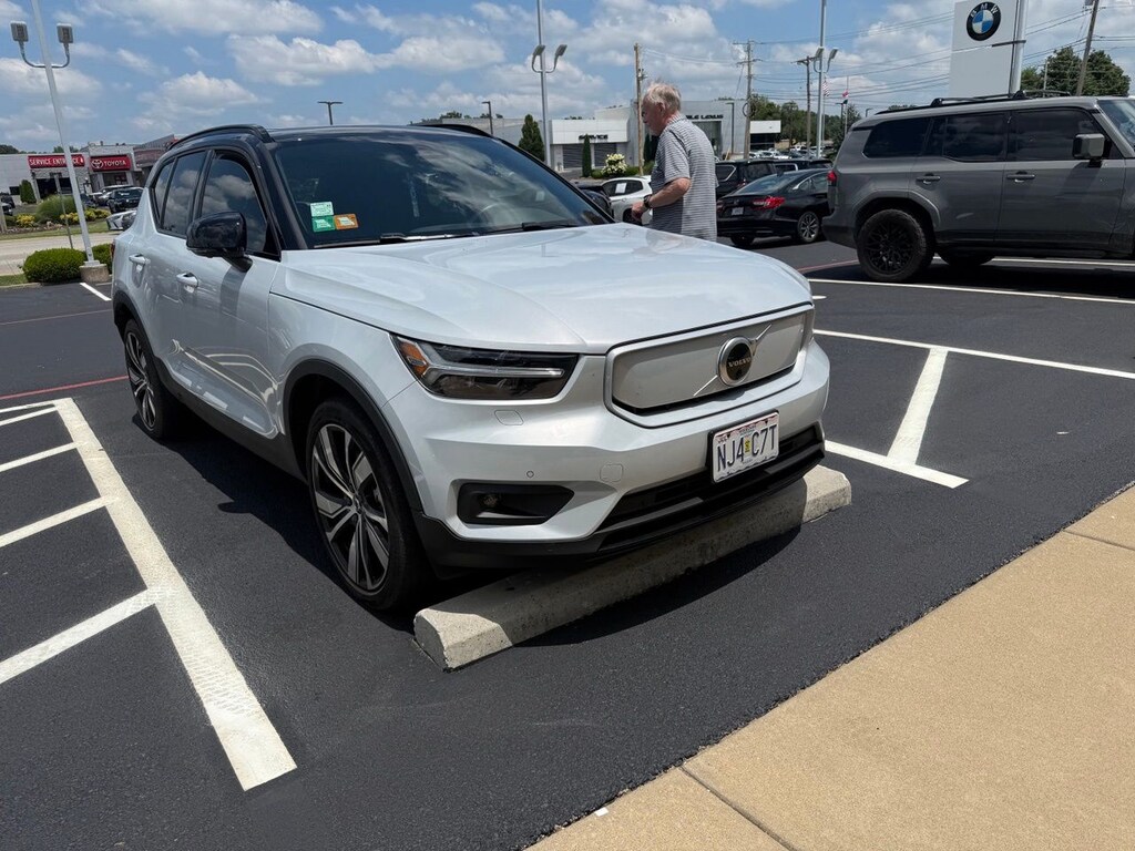 Used 2021 Volvo XC40 Recharge Pure Electric P8 SUV