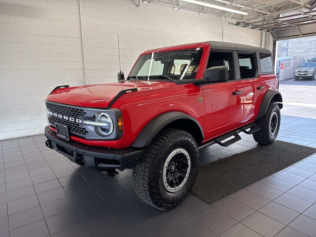 Used 2024 Ford Bronco Badlands SUV