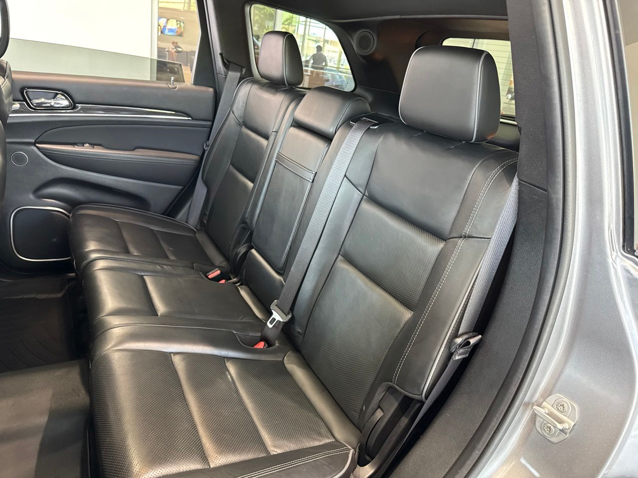2021 Jeep Grand Cherokee Overland - Photo 39