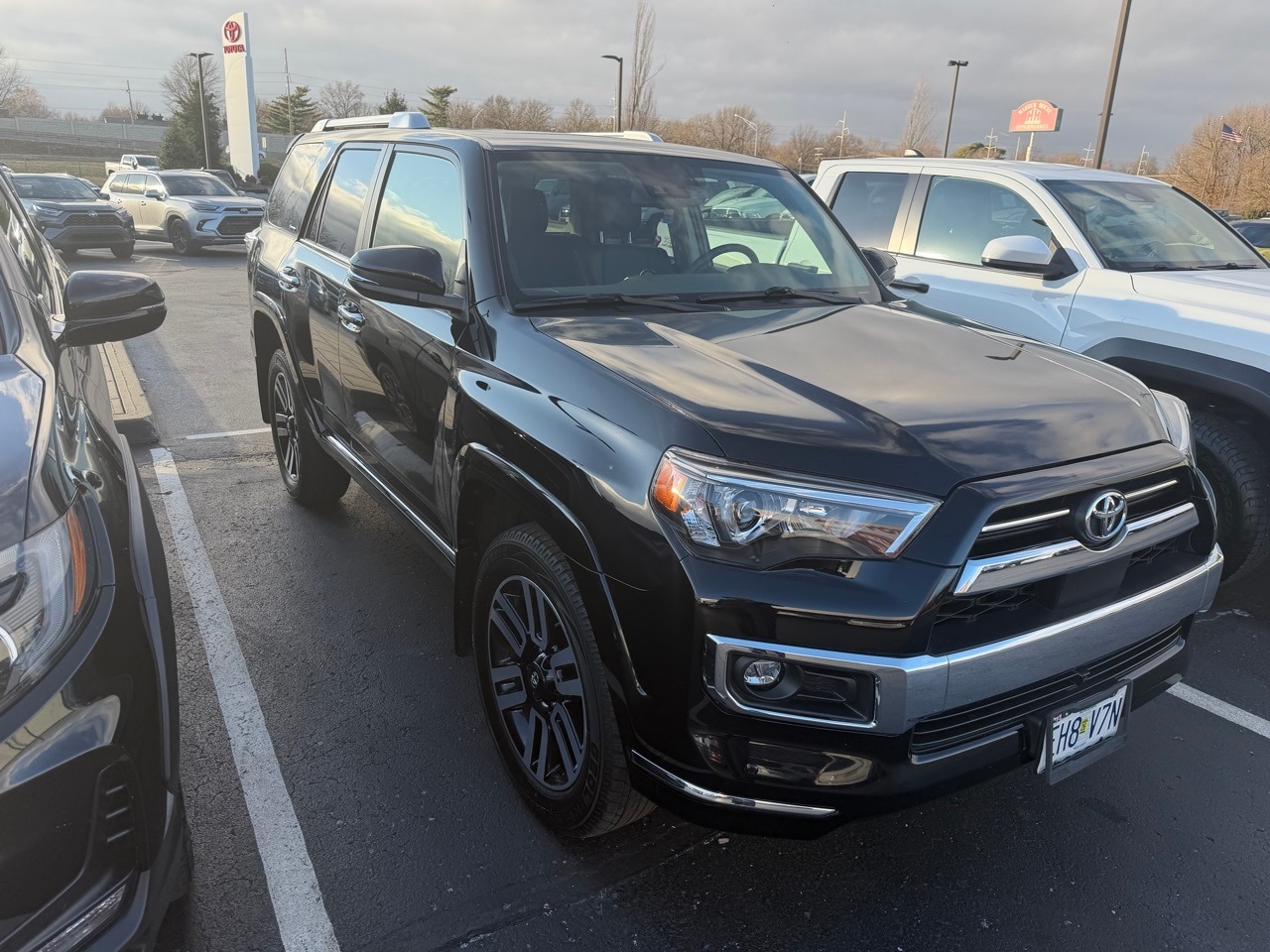 2022 Toyota 4Runner Limited's photo