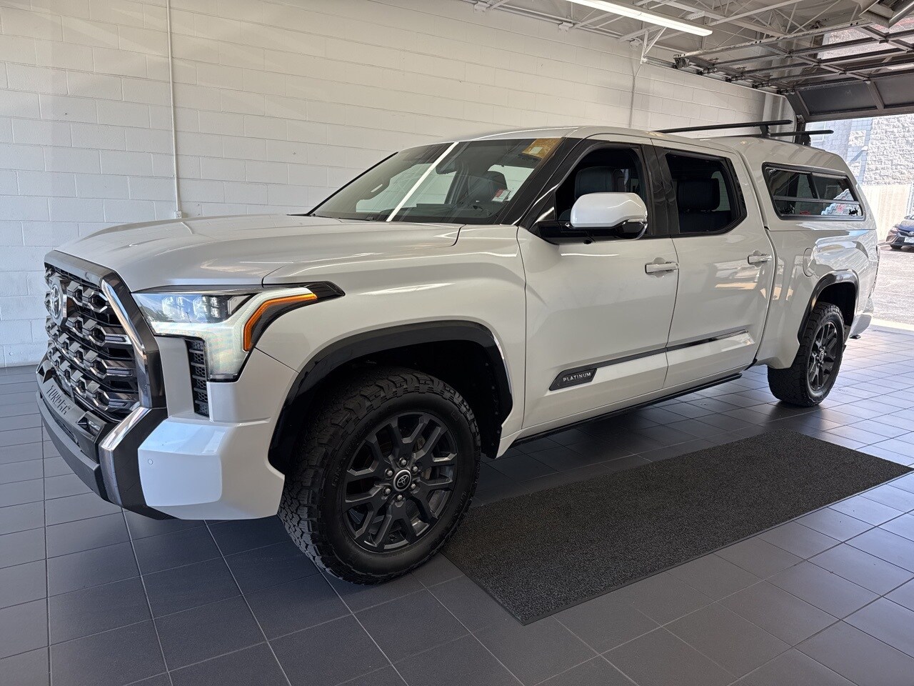 2023 Toyota Tundra Platinum photo 4