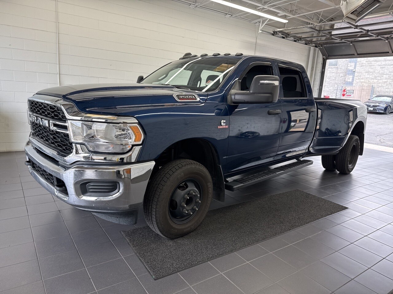 2024 Ram 3500 Tradesman photo 4