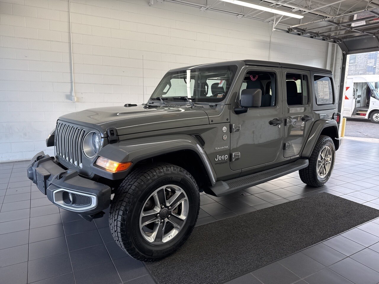 2021 Jeep Wrangler Unlimited Sahara photo 4