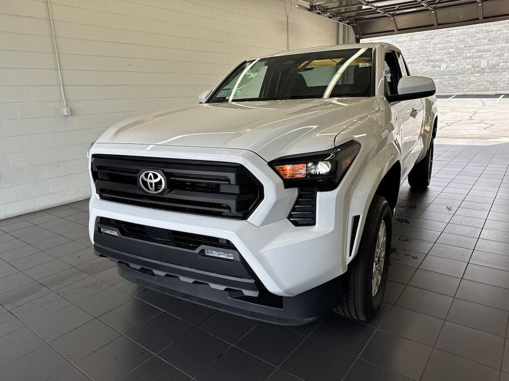 New 2026 Toyota Tacoma SR5 Truck XtraCab