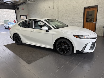 2026 Toyota Camry SE Sedan