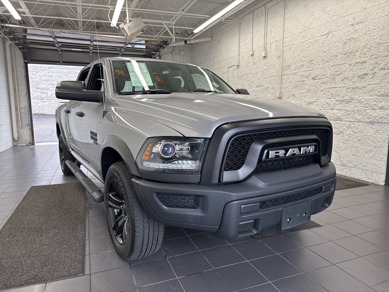 Used 2023 RAM Ram 1500 Classic Warlock with VIN 1C6RR7LG8PS527434 for sale in Springfield, MO