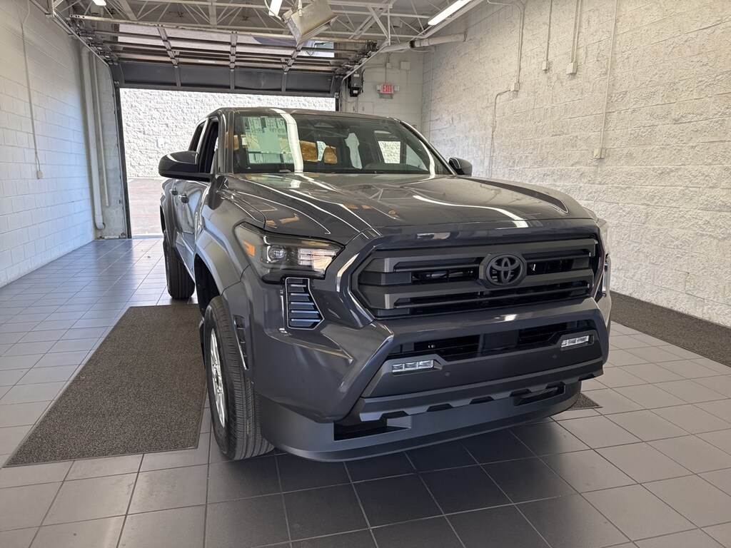 New 2025 Toyota Tacoma SR5 Truck Double Cab
