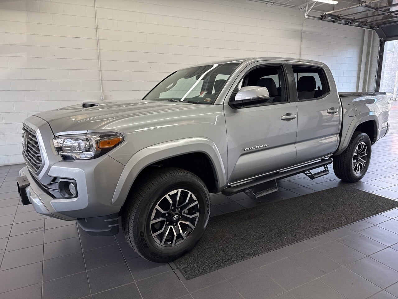 2023 Toyota Tacoma TRD Sport photo 4