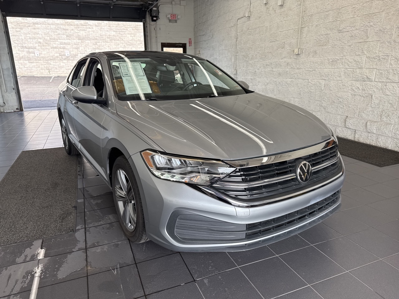 3VW7M7BUXRM017875