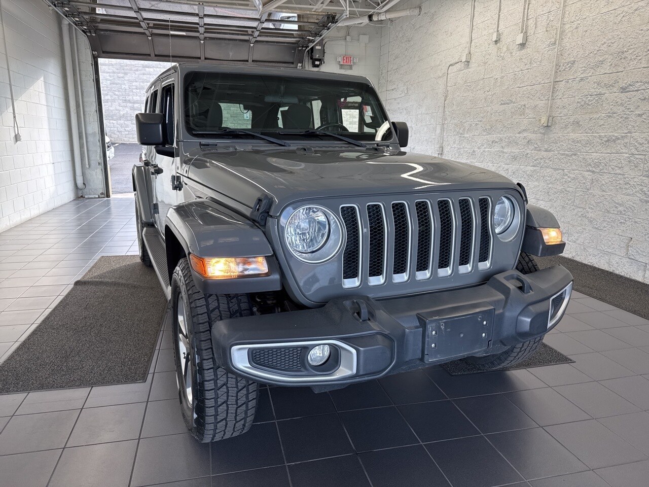 2021 Jeep Wrangler Unlimited Sahara photo 2
