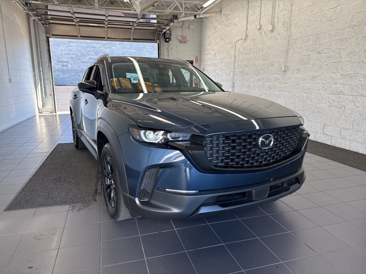 2024 Mazda CX-50 2.5 S Premium photo 2
