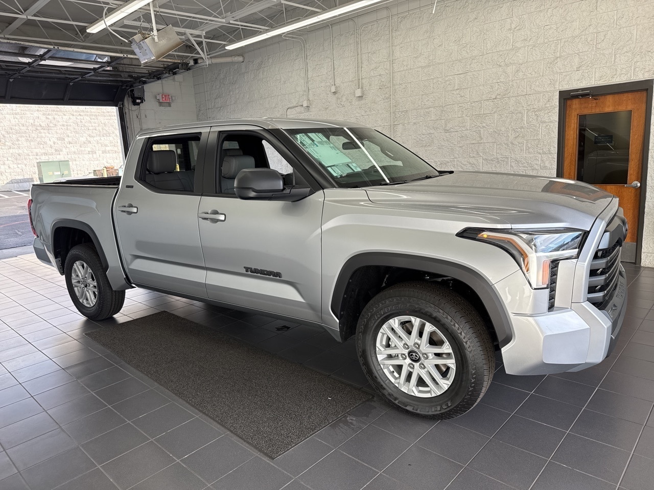 2026 Toyota Tundra SR5's photo