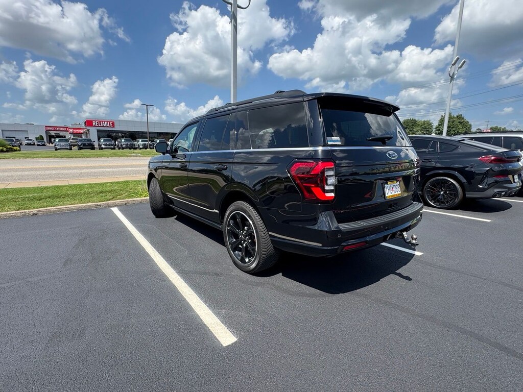Used 2022 Ford Expedition Limited SUV