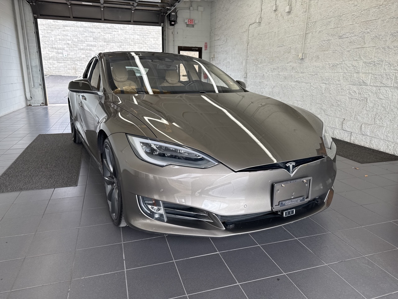 Used 2016 Tesla Model S P100D with VIN 5YJSA1E43GF122449 for sale in Springfield, MO