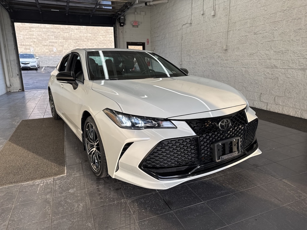 Certified 2020 Toyota Avalon XSE Sedan