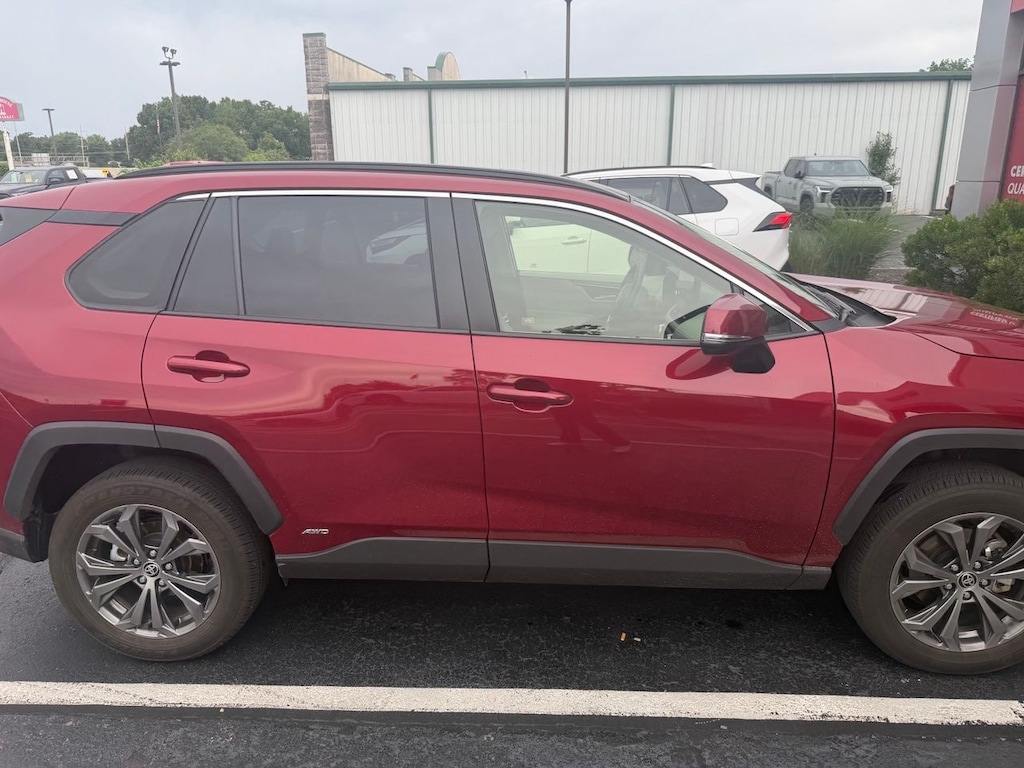 Used 2025 Toyota RAV4 Hybrid XLE Premium SUV