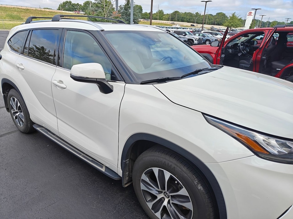 Used 2020 Toyota Highlander XLE SUV