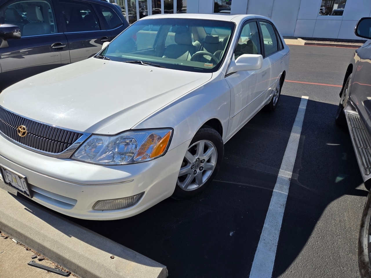 2000 Toyota Avalon XLS