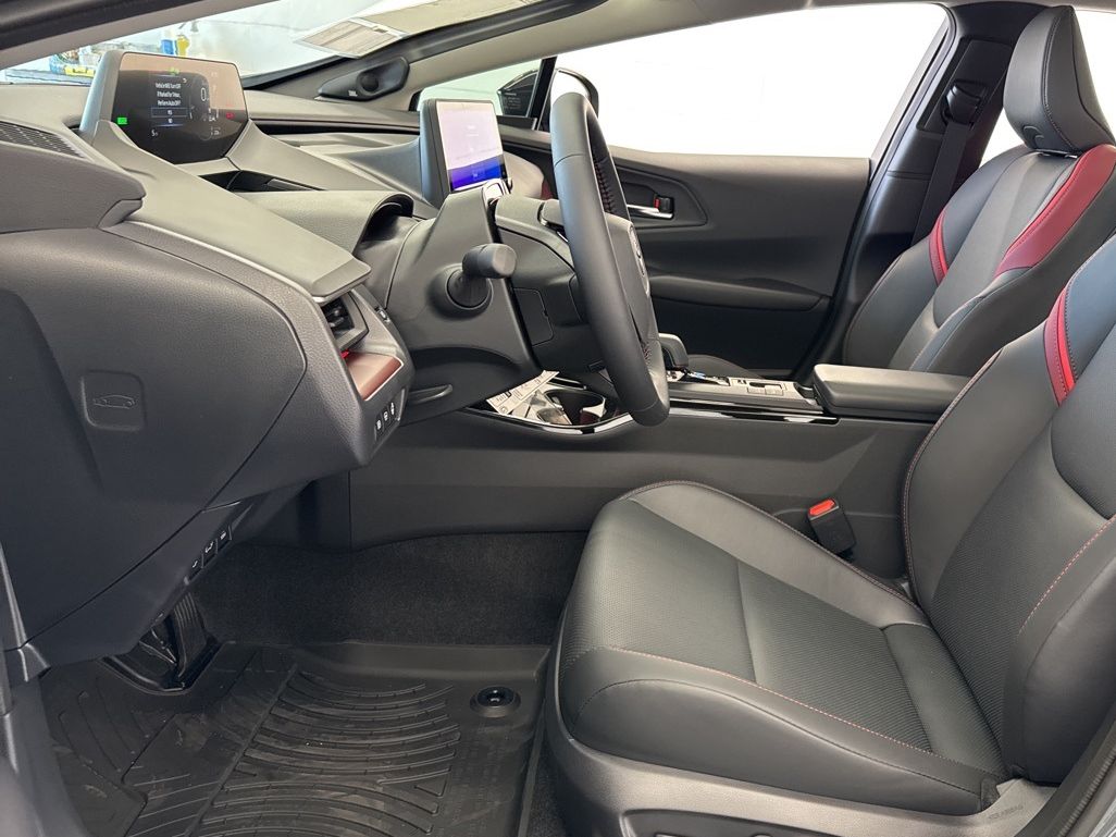 2026 Toyota Prius Plug-in Hybrid XSE Premium - Photo 15