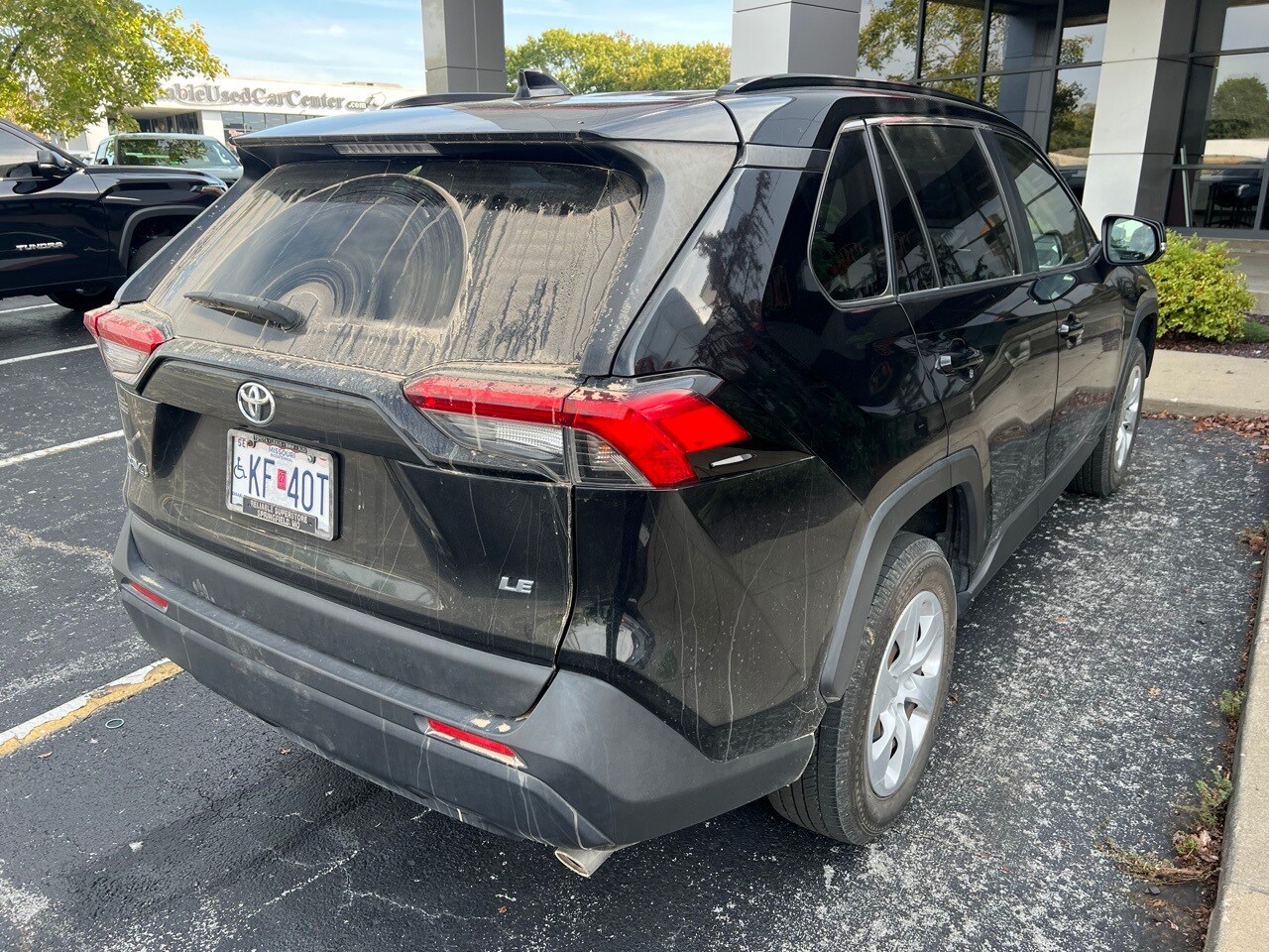 2019 Toyota RAV4 LE photo 2