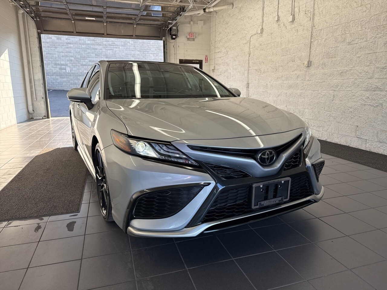 2023 Toyota Camry XSE V6 photo 2
