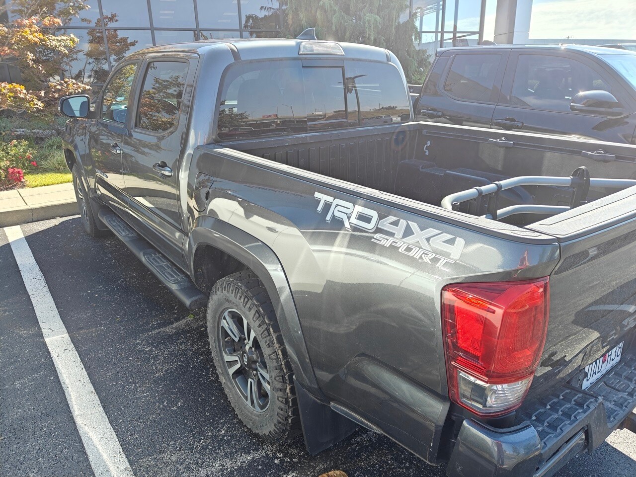 2017 Toyota Tacoma SR5 Sport TRD Pro photo 3