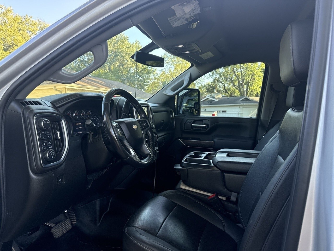 2022 Chevrolet Silverado 2500HD LTZ photo 2