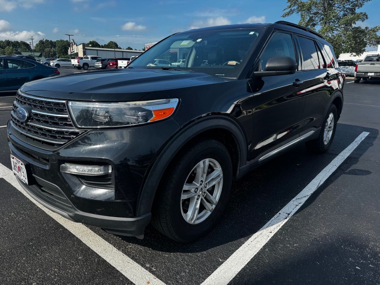 2021 Ford Explorer XLT 4WD's photo