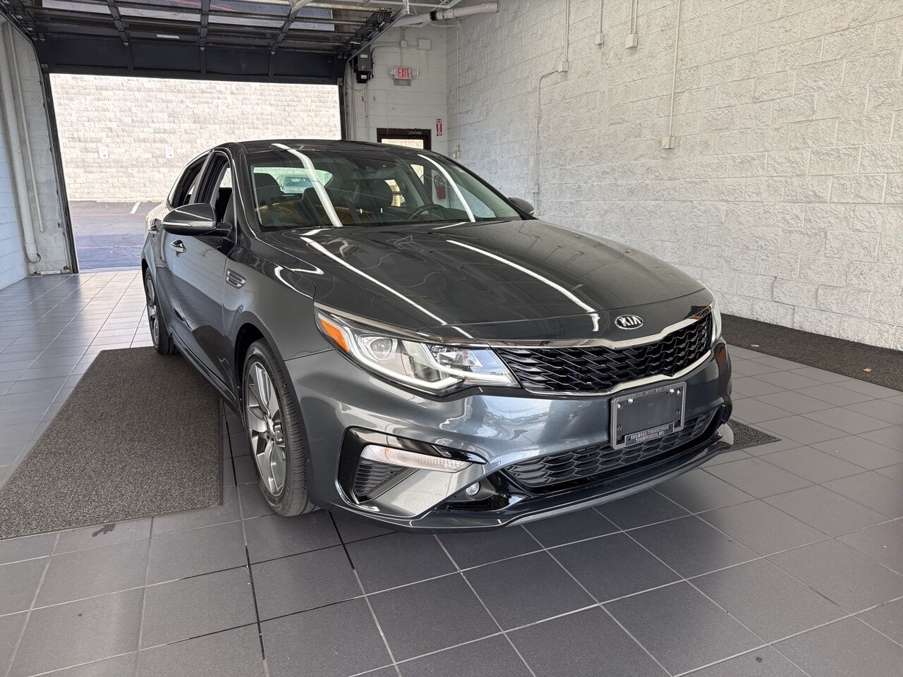 2020 Kia Optima S photo 2